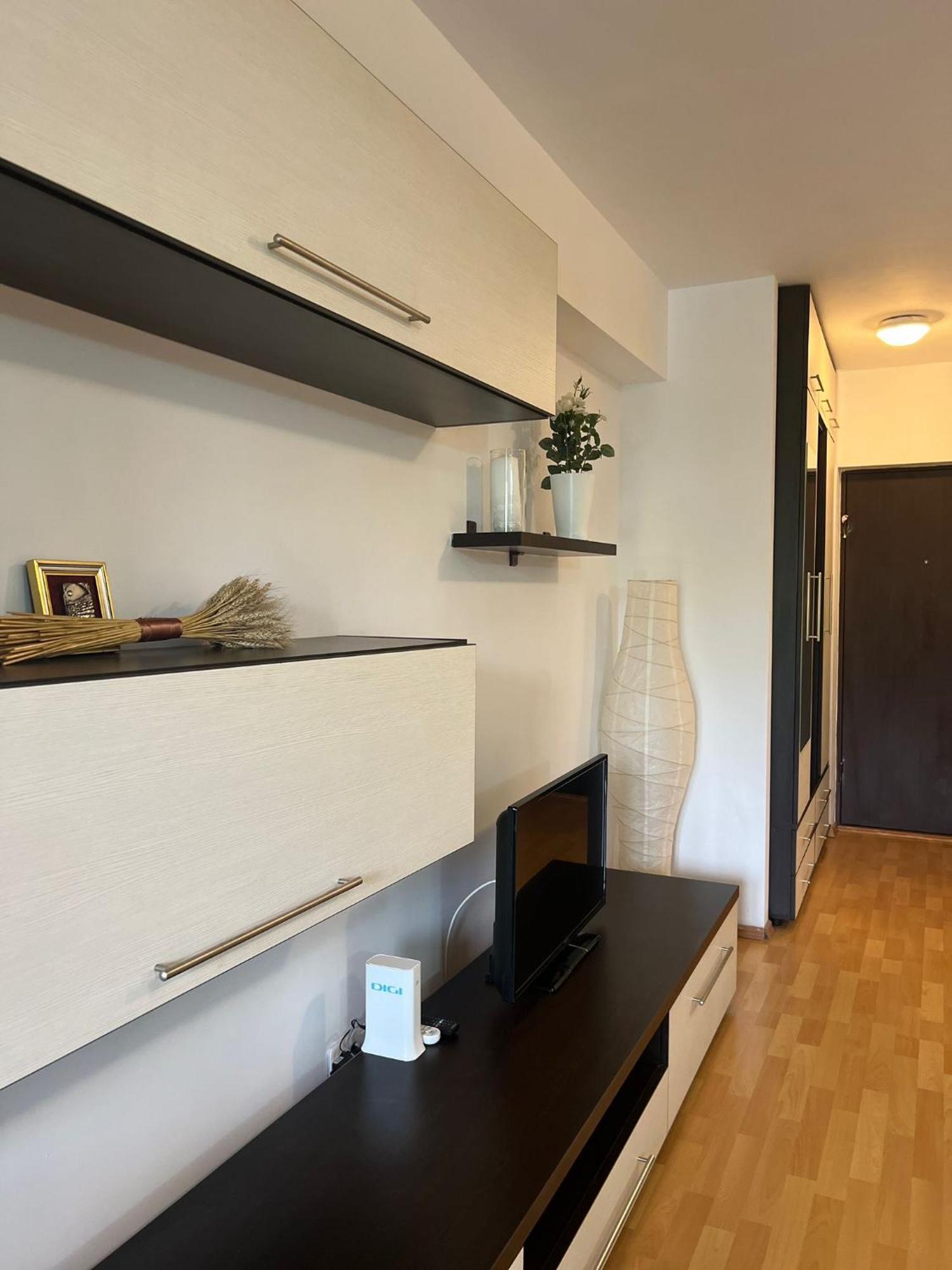 אוטופן Tranzzit Airport Apartament מראה חיצוני תמונה